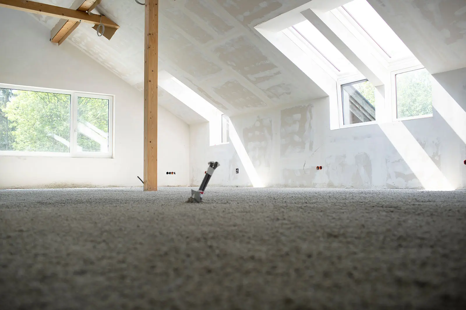 Hauteur sous plafond standard : existe-t-elle vraiment ?